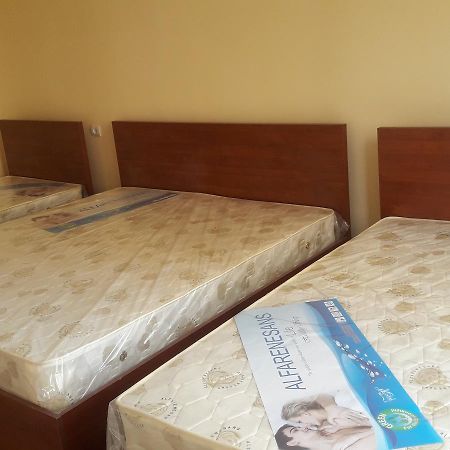 Hotel Sunshine Erevan Esterno foto