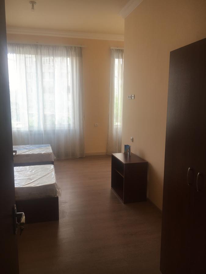 Hotel Sunshine Erevan Esterno foto